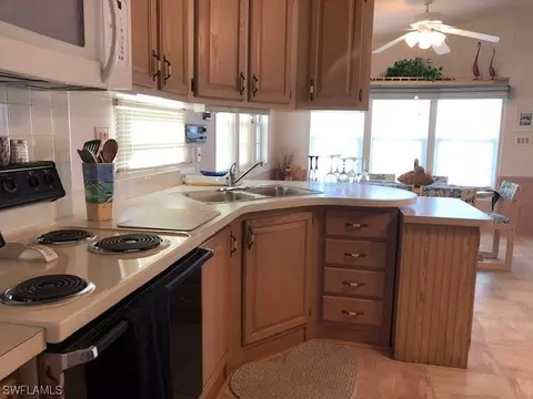 4581 Split Log Ln E, Estero, FL 33928 photo 3