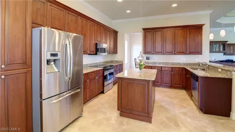 6572 Marbella Ln, Naples, FL 34105 photo 4