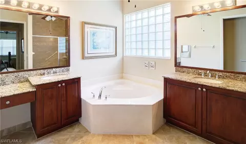 6572 Marbella Ln, Naples, FL 34105 photo 9