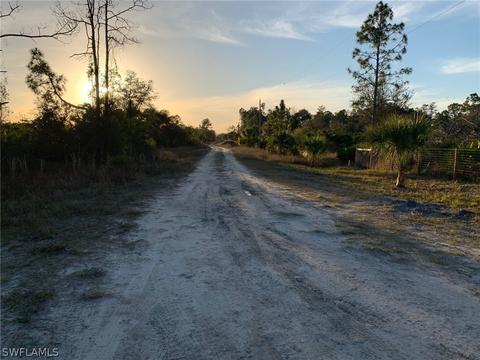 7501 9th Pl, Labelle, FL 33935 photo 4