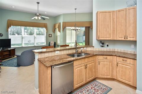 20438 Foxworth Cir, Estero, FL 33928 photo 7