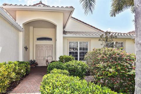 20438 Foxworth Cir, Estero, FL 33928 photo 2