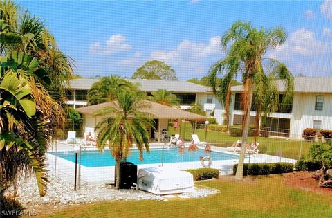 135 Cypress Way E UNIT E, Naples, FL 34110 photo 23