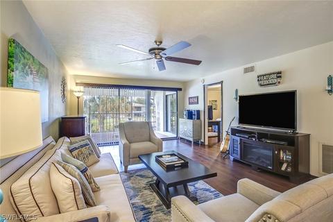 135 Cypress Way E UNIT E, Naples, FL 34110 photo 4