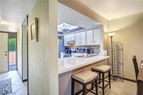135 Cypress Way E UNIT E, Naples, FL 34110 photo 8