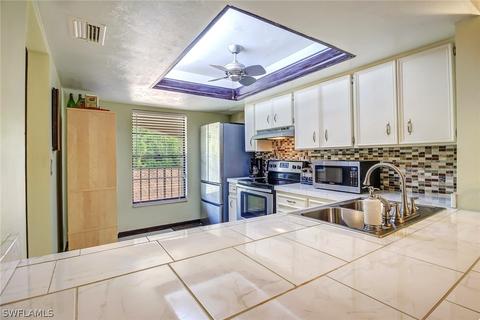135 Cypress Way E UNIT E, Naples, FL 34110 photo 7