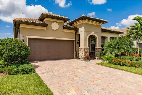 20516 Wilderness Ct, Estero, FL 33928 photo 2