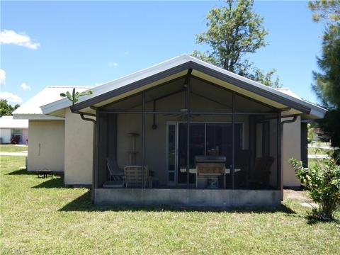 2004 Schooner Dr, Labelle, FL 33935 photo 5