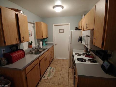 2004 Schooner Dr, Labelle, FL 33935 photo 7