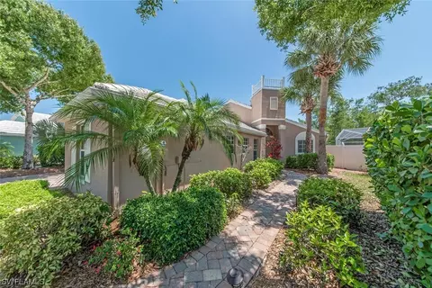1293 Silverstrand Dr, Naples, FL 34110 photo 1