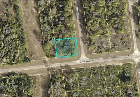686 Stanwin Loop, Lehigh Acres, FL 33972 photo 1