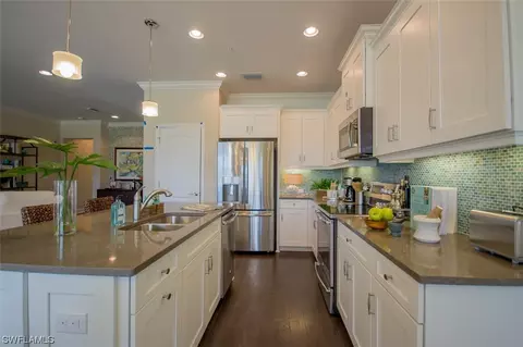 6948 Avalon Circle Dr #607, Naples, FL 34112 photo 4