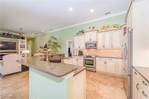 11401 Stratham Loop, Estero, FL 33928 photo 6