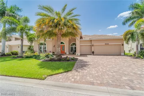 11401 Stratham Loop, Estero, FL 33928 photo 1