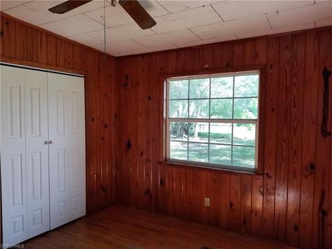 257 E Yeomans Ave, Labelle, FL 33935 photo 9