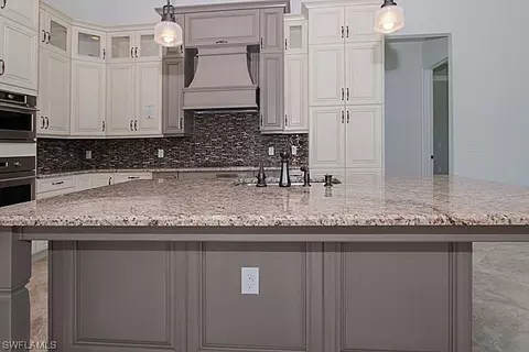 5756 Anegada Dr, Naples, FL 34113 photo 8