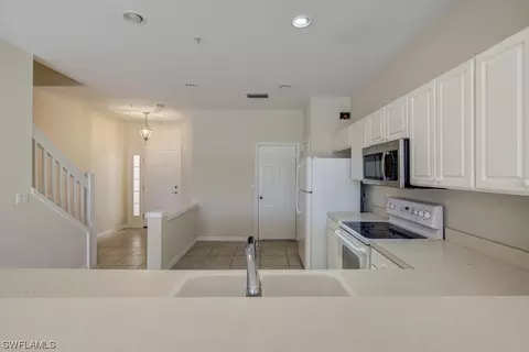Undisclosed, Naples, FL 34110 photo 5