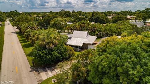 3840 Outer Dr, Naples, FL 34112 photo 2