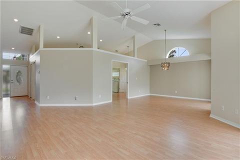 6648 Middlesex Pl, Naples, FL 34104 photo 4