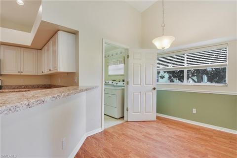 6648 Middlesex Pl, Naples, FL 34104 photo 9