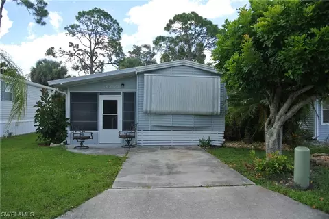 20171 Cumberland Ct, Estero, FL 33928 photo 2