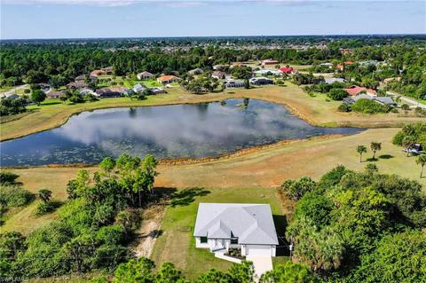 848 Haskell St E, Lehigh Acres, FL 33974 photo 3
