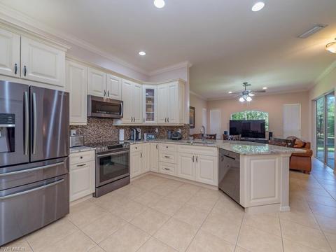 9135 Estero River Cir, Estero, FL 33928 photo 6