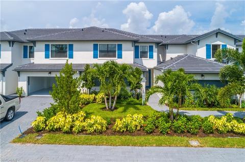 7392 Rockefeller Dr, Naples, FL 34119 photo 1
