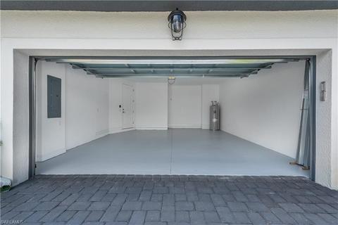 7341 Rockefeller Dr, Naples, FL 34119 photo 7