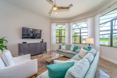 6673 Costa Cir S, Naples, FL 34113 photo 8