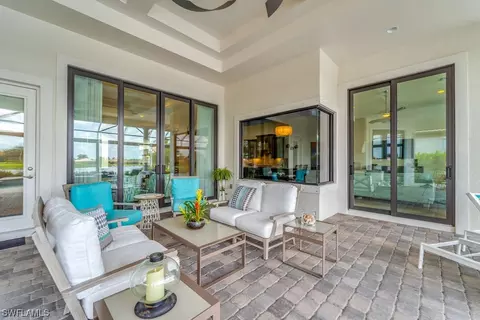 6673 Costa Cir S, Naples, FL 34113 photo 4
