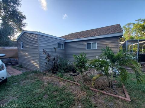 851 E Lincoln Ave, Labelle, FL 33935 photo 3