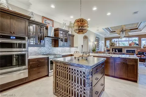 20284 Leopard Ln, Estero, FL 33928 photo 8