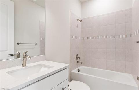2080 Hamlin St, Naples, FL 34120 photo 2
