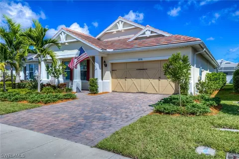 10570 Jackson Square Dr, Estero, FL 33928 photo 2