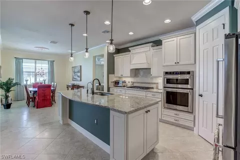 10570 Jackson Square Dr, Estero, FL 33928 photo 9
