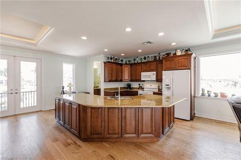 2875 Triggerfish St, Matlacha, FL 33993 photo 13