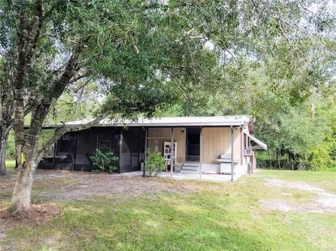 1084 Pine Ave, Labelle, FL 33935 photo 1