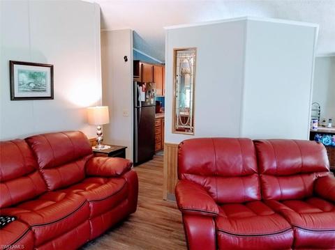 1084 Pine Ave, Labelle, FL 33935 photo 4