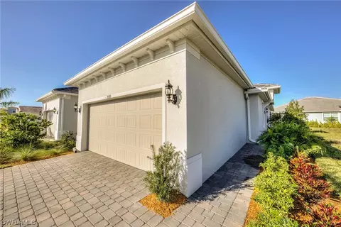20010 Parrot Key Ct, Estero, FL 33928 photo 3