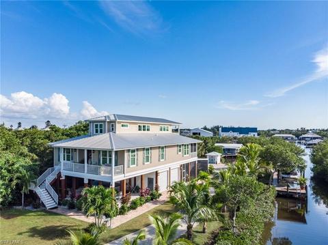 16887 Stringfellow Rd, Bokeelia, FL 33922 photo 3