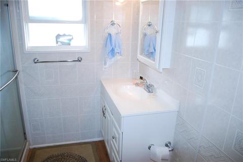 20621 Garden Dr, Estero, FL 33928 photo 10