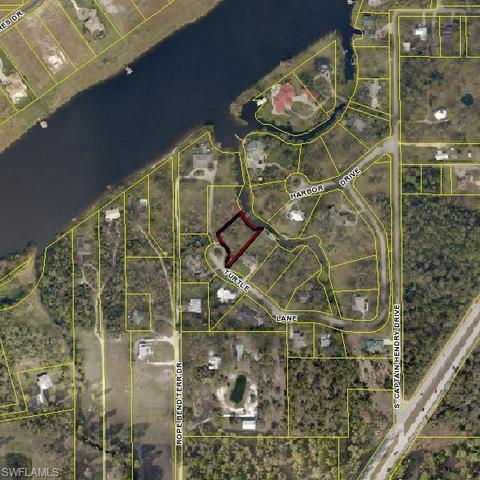 676 Turtle Ln, Labelle, FL 33935 photo 3