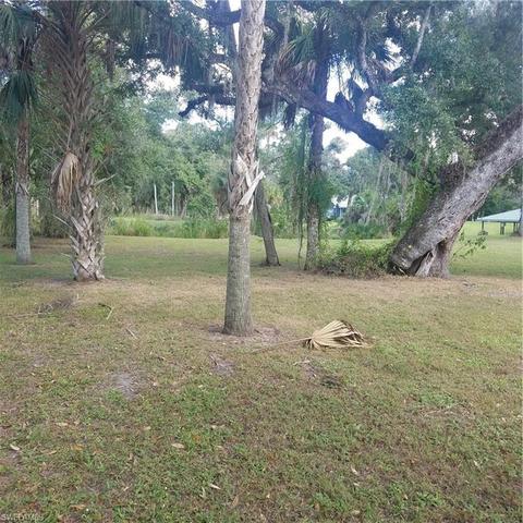 676 Turtle Ln, Labelle, FL 33935 photo 8