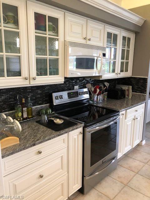 20780 Persimmon Pl, Estero, FL 33928 photo 4
