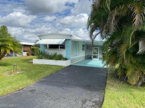 252 Cape Sable Dr, Naples, FL 34104 photo 2