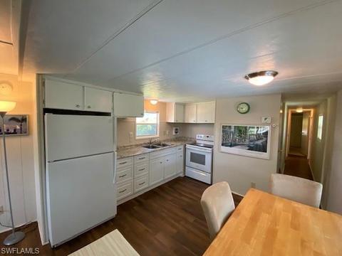 252 Cape Sable Dr, Naples, FL 34104 photo 3