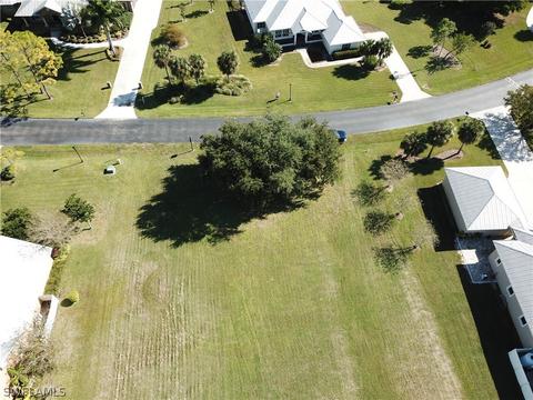 18231 Riverwind Dr, Alva, FL 33920 photo 4