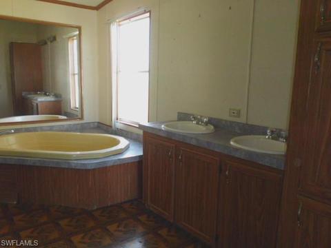 1813 Matthew Loop, Clewiston, FL 33440 photo 10