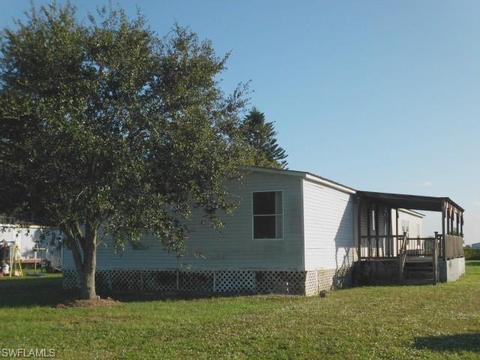 1813 Matthew Loop, Clewiston, FL 33440 photo 3